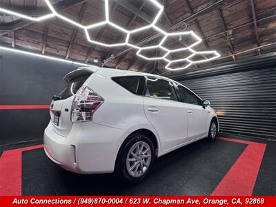 2014 Toyota Prius v Two - Photo 3 - Orange, CA 92868