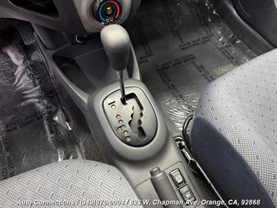 2011 Toyota Yaris   - Photo 14 - Orange, CA 92868