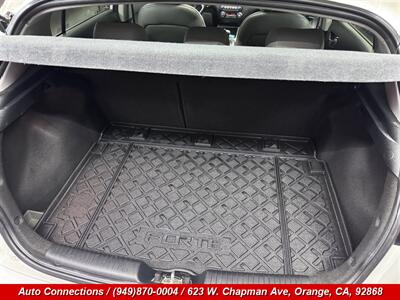 2014 Kia Forte5 EX   - Photo 28 - Orange, CA 92868