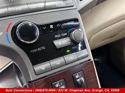 2009 Toyota Venza AWD V6   - Photo 16 - Orange, CA 92868
