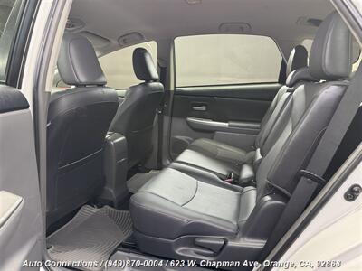 2013 Toyota Prius v Five   - Photo 9 - Orange, CA 92868