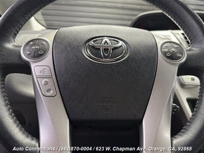 2013 Toyota Prius v Five   - Photo 13 - Orange, CA 92868