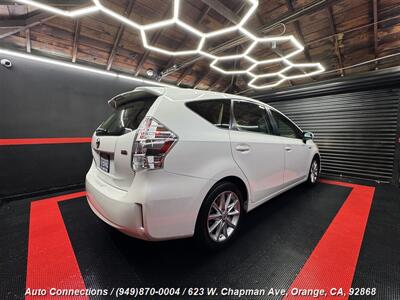 2013 Toyota Prius v Five   - Photo 3 - Orange, CA 92868