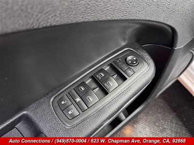 2011 Dodge Charger SE - Photo 19 - Orange, CA 92868