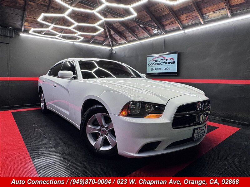 2011 Dodge Charger SE   - Photo 1 - Orange, CA 92868