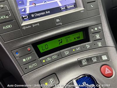 2014 Toyota Prius Four   - Photo 17 - Orange, CA 92868