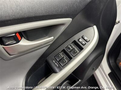2014 Toyota Prius Four   - Photo 23 - Orange, CA 92868