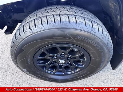2022 Toyota Tacoma TRD Sport - Photo 38 - Orange, CA 92868