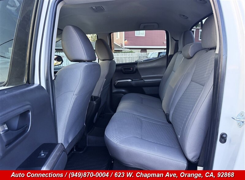 2022 Toyota Tacoma TRD Sport - Photo 9 - Orange, CA 92868