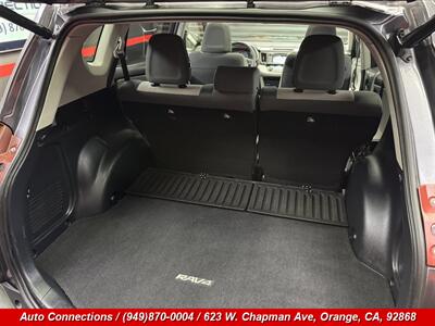 2015 Toyota RAV4 XLE - Photo 26 - Orange, CA 92868