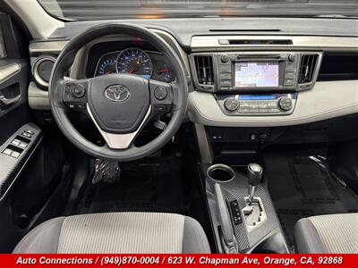 2015 Toyota RAV4 XLE - Photo 12 - Orange, CA 92868
