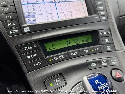 2010 Toyota Prius IV   - Photo 16 - Orange, CA 92868