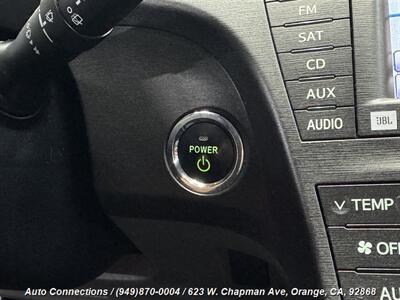 2010 Toyota Prius IV   - Photo 19 - Orange, CA 92868