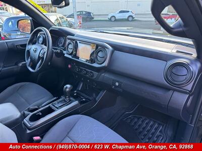 2016 Toyota Tacoma TRD Sport   - Photo 10 - Orange, CA 92868