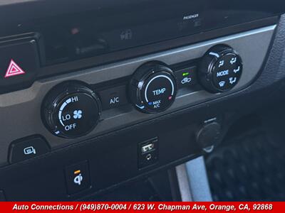 2016 Toyota Tacoma TRD Sport   - Photo 16 - Orange, CA 92868