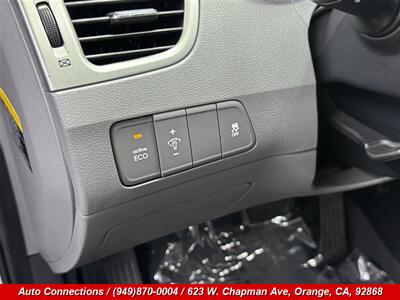 2013 Hyundai ELANTRA Limited - Photo 21 - Orange, CA 92868