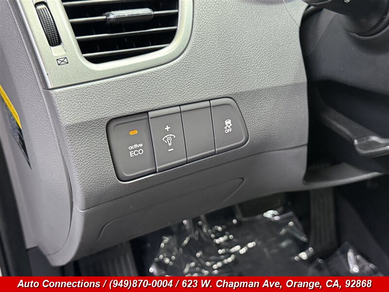 2013 Hyundai ELANTRA Limited - Photo 21 - Orange, CA 92868