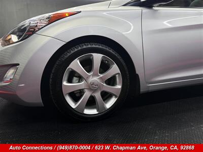 2013 Hyundai ELANTRA Limited - Photo 31 - Orange, CA 92868