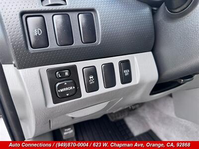 2010 Toyota Tacoma PreRunner V6   - Photo 18 - Orange, CA 92868