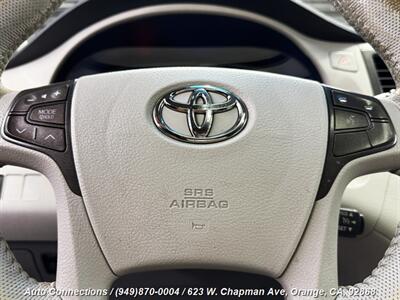 2013 Toyota Sienna XLE 8-Passenger   - Photo 13 - Orange, CA 92868