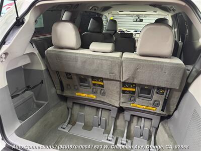 2013 Toyota Sienna XLE 8-Passenger   - Photo 30 - Orange, CA 92868