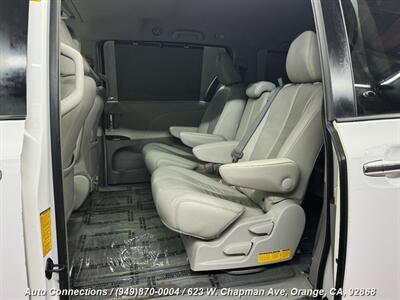 2013 Toyota Sienna XLE 8-Passenger   - Photo 9 - Orange, CA 92868