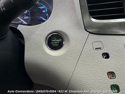 2013 Toyota Sienna XLE 8-Passenger   - Photo 17 - Orange, CA 92868