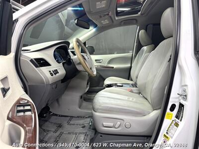 2013 Toyota Sienna XLE 8-Passenger   - Photo 6 - Orange, CA 92868