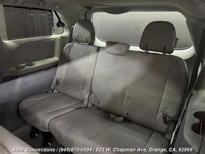 2013 Toyota Sienna XLE 8-Passenger   - Photo 11 - Orange, CA 92868