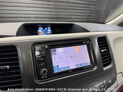 2013 Toyota Sienna XLE 8-Passenger   - Photo 19 - Orange, CA 92868