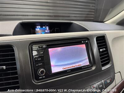 2013 Toyota Sienna XLE 8-Passenger   - Photo 20 - Orange, CA 92868