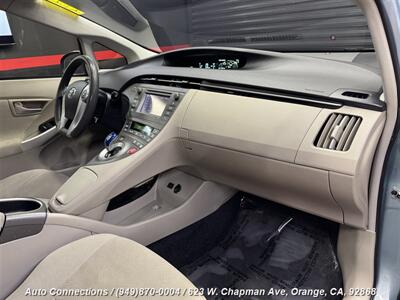 2015 Toyota Prius Two   - Photo 10 - Orange, CA 92868