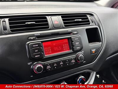 2013 Kia Rio LX - Photo 17 - Orange, CA 92868