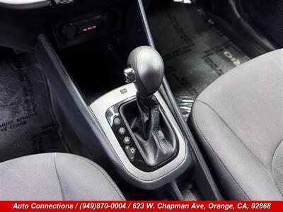 2013 Kia Rio LX - Photo 14 - Orange, CA 92868