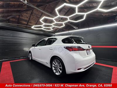 2013 Lexus CT 200h - Photo 4 - Orange, CA 92868