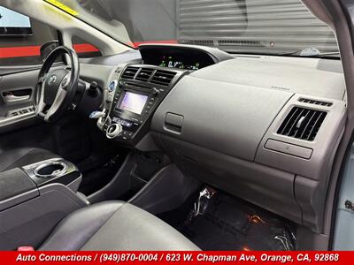 2014 Toyota Prius v Five   - Photo 10 - Orange, CA 92868