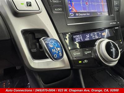 2014 Toyota Prius v Five   - Photo 17 - Orange, CA 92868