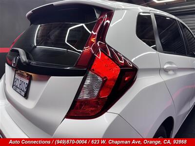 2018 Honda Fit LX   - Photo 24 - Orange, CA 92868