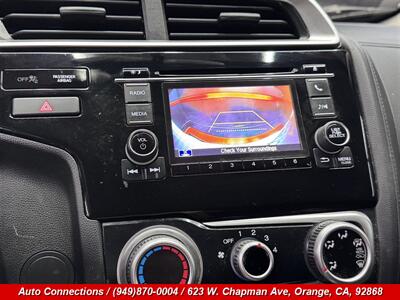 2018 Honda Fit LX   - Photo 16 - Orange, CA 92868