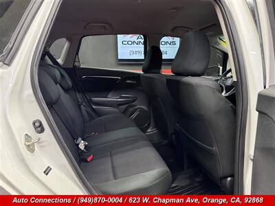 2018 Honda Fit LX   - Photo 8 - Orange, CA 92868
