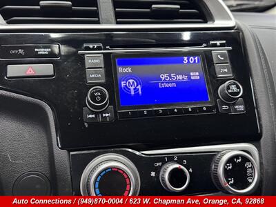 2018 Honda Fit LX   - Photo 15 - Orange, CA 92868