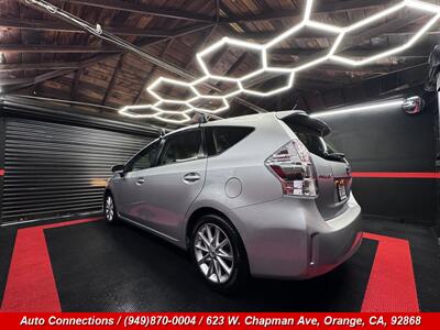 2014 Toyota Prius v Five - Photo 4 - Orange, CA 92868