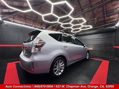 2014 Toyota Prius v Five - Photo 3 - Orange, CA 92868