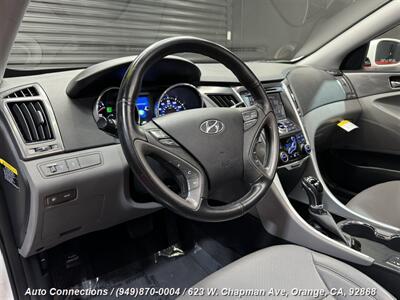 2013 Hyundai SONATA Hybrid Limited   - Photo 12 - Orange, CA 92868