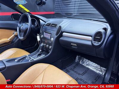 2009 Mercedes-Benz SLK SLK 300   - Photo 12 - Orange, CA 92868