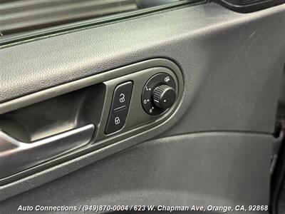 2014 Volkswagen Beetle-Classic 1.8T Entry PZEV   - Photo 18 - Orange, CA 92868