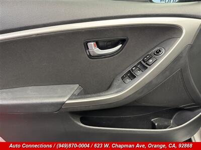 2013 Hyundai ELANTRA GT GLS   - Photo 21 - Orange, CA 92868