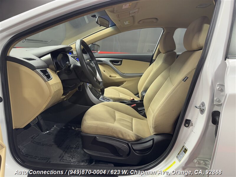 2011 Hyundai Elantra GLS photo 6