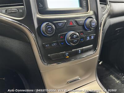 2014 Jeep Grand Cherokee Laredo   - Photo 13 - Orange, CA 92868