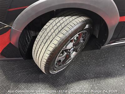 2018 Subaru Crosstrek 2.0i Premium - Photo 32 - Orange, CA 92868